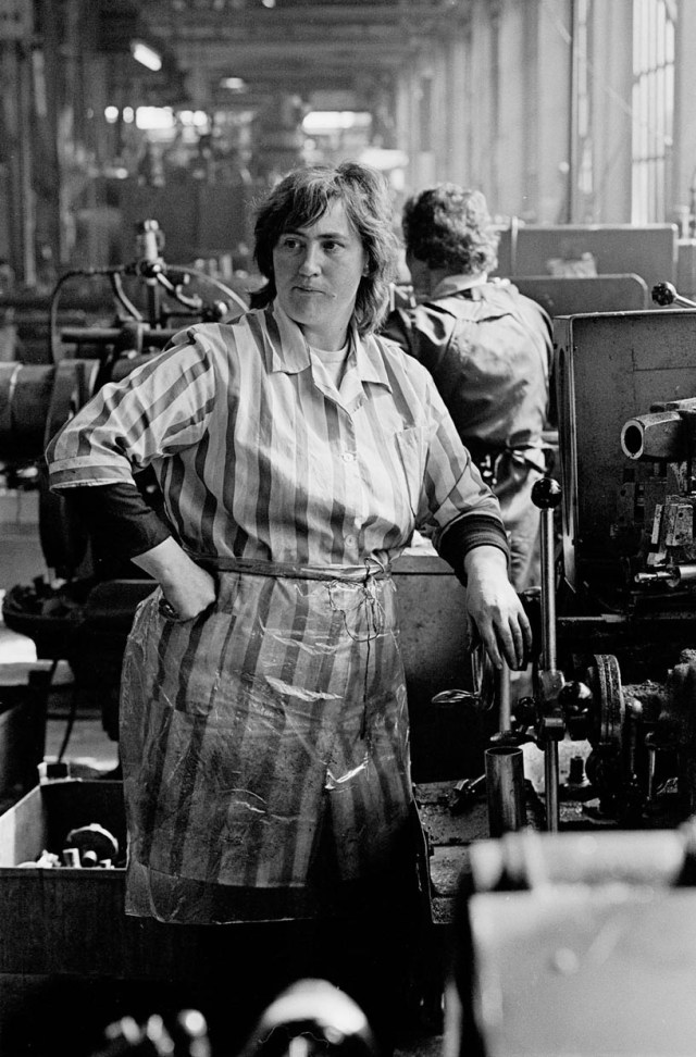 woman worker, Lee Howl pump factory,Tipton 1978